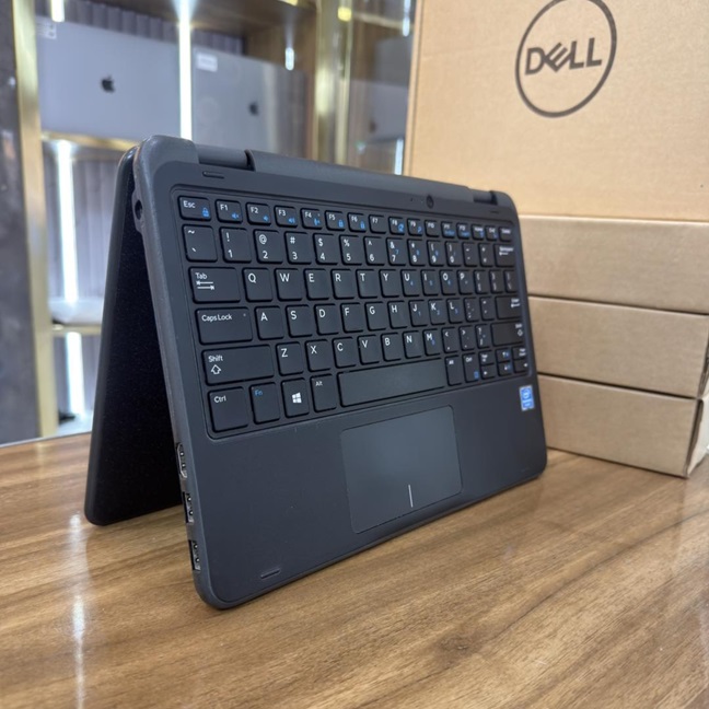Dell Latitude 3190 — In Use